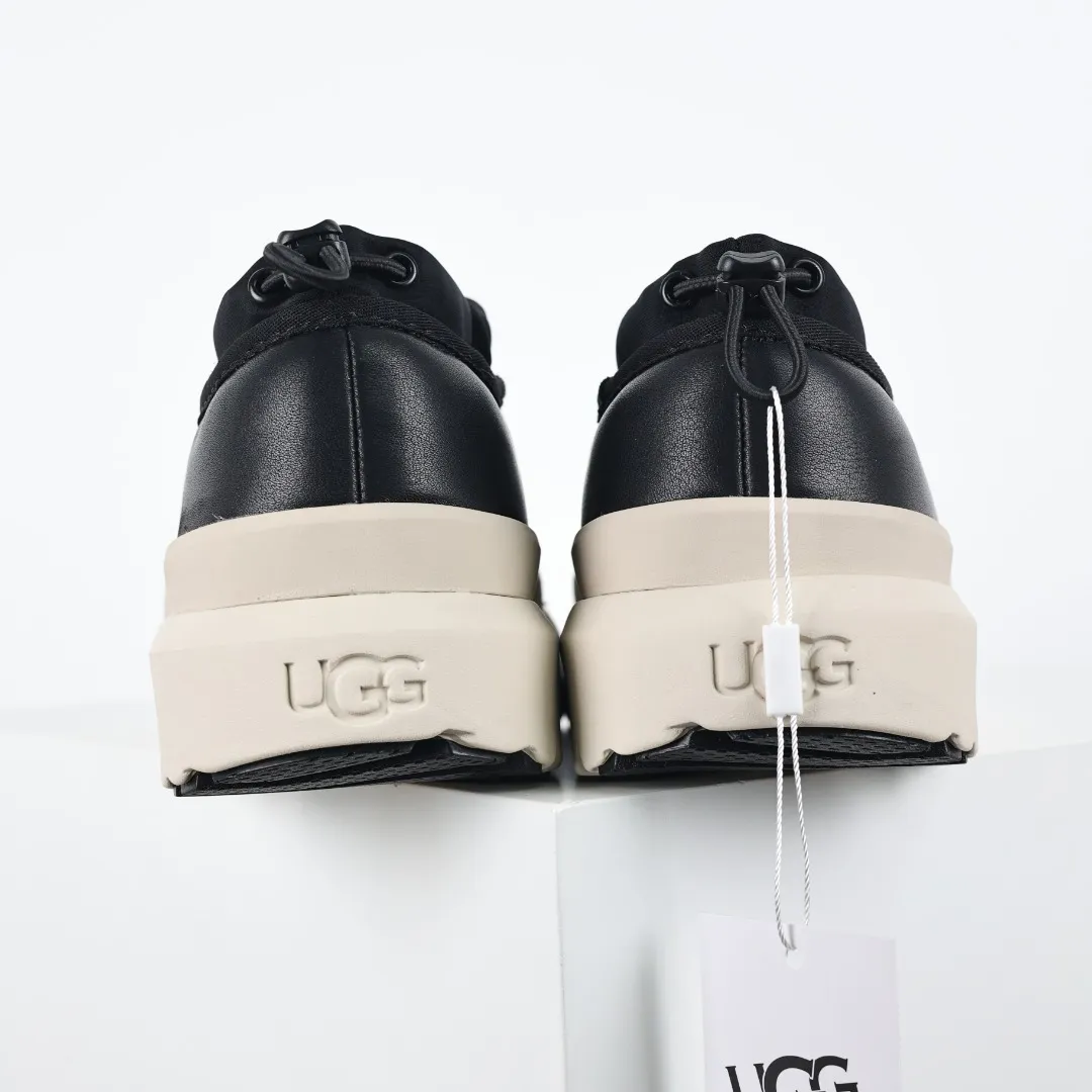 Pick up locally 💰620 Core recommendation Good price Cashmere insoles are a very suitable choice for keeping warm in winter and at home. In the new year, uug launched a series of styles, which are partial to the preferences of young consumers and have also moved to the forefront of fashion trends. Shoe body material Water-repellent coated suede upper 17mm UGGPURE™ implanted wool insole Lightweight non-slip comfortable rubber outsole With brand LOGO Trademark Comes with a full set of packaging Size: 35 36 37 38 39 40 41 42 43 44